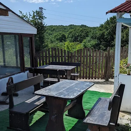 Chalakov בית הארחה סינמורץ