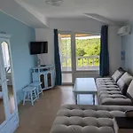 بيت ضيافة Chalakov سينيموريتس