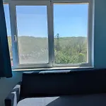Chalakov בית הארחה 4*