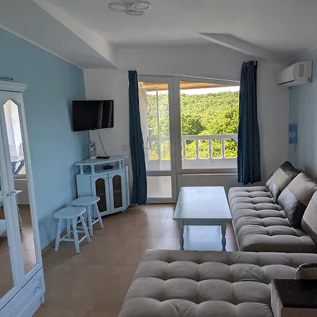 בית הארחה Chalakov סינמורץ